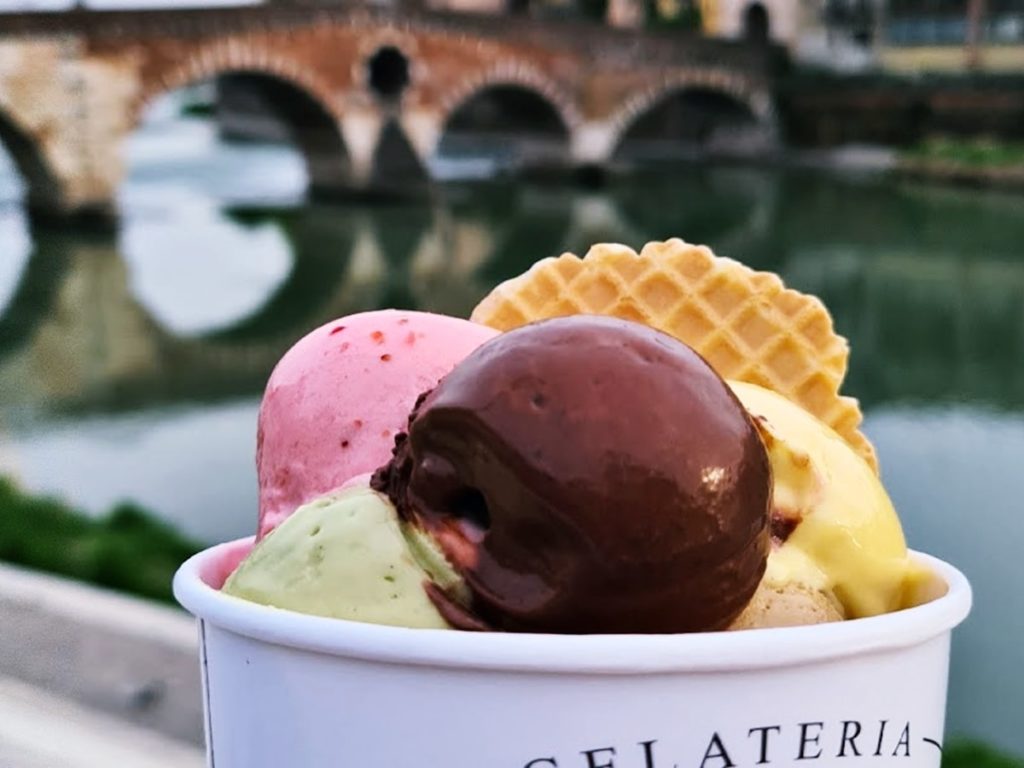 gelateria Ponte Pietra Verona