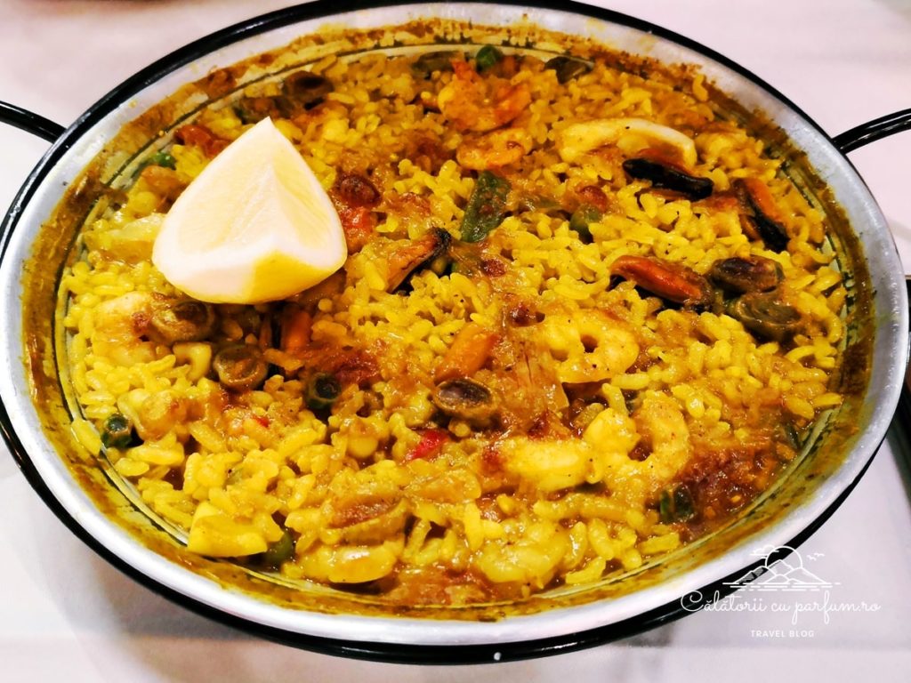 paella madrilena fructe de mare