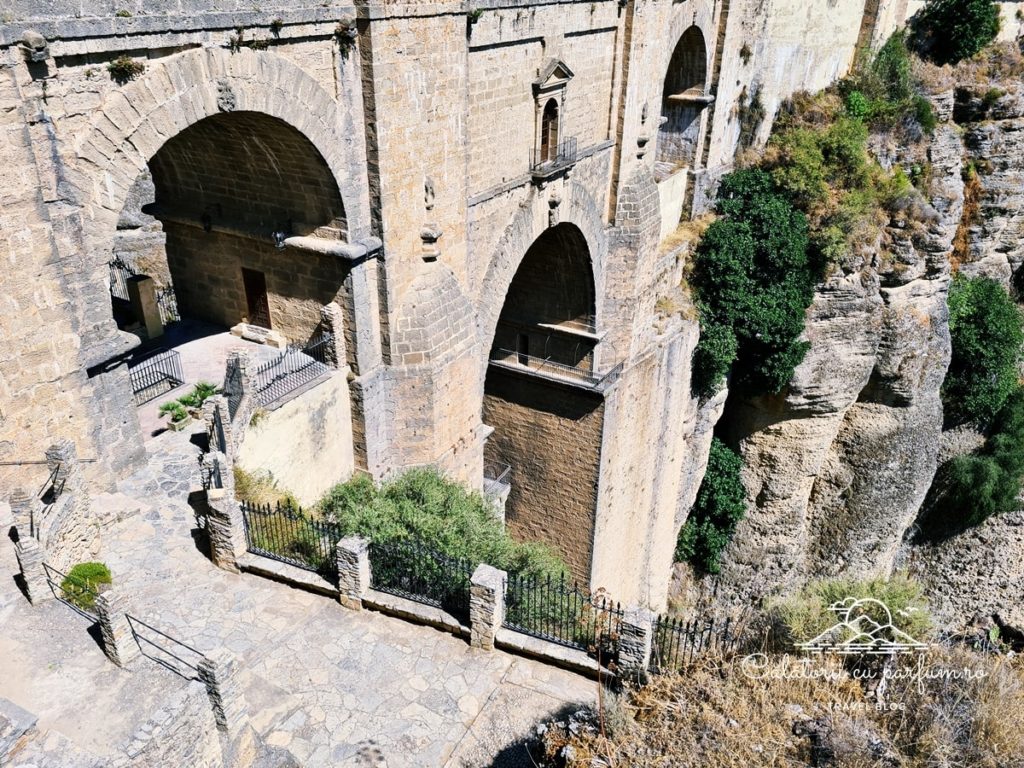 pasarele alei pod Ronda